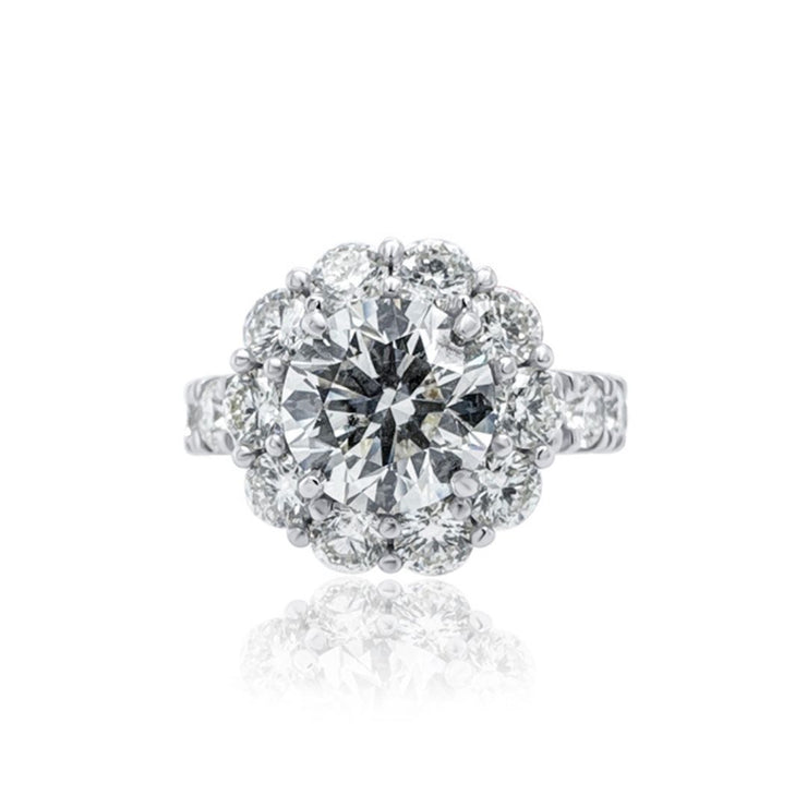 Round Diamond Halo Ring