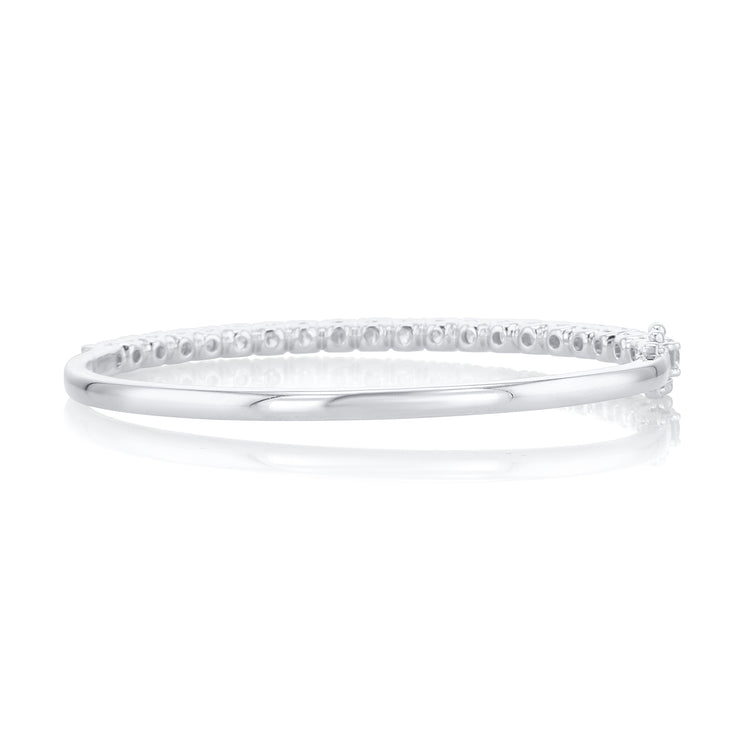 3.90 Carat Round Diamond Bangle Bracelet set in 18K White Gold